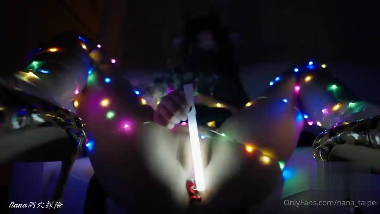 夜晚星空灯的极度诱惑,最后出白浆--Nana